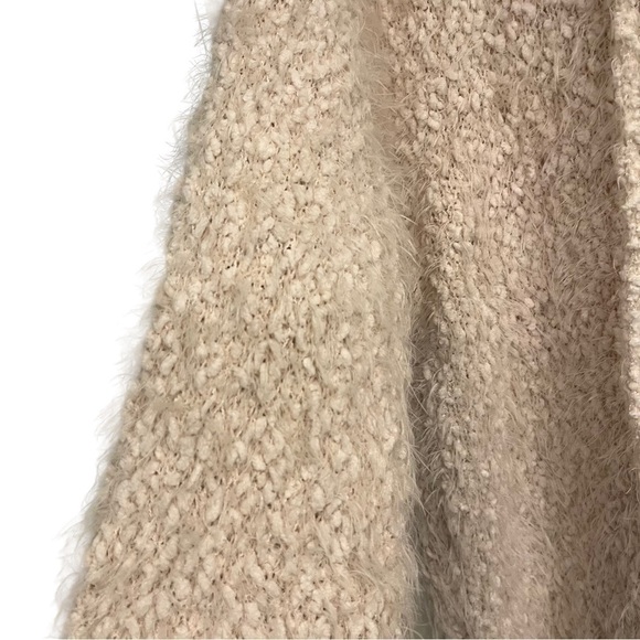 By Together Cream Soft & Cozy Furry Hooded Sweater V-Neck Sz L - Picture 4 of 9